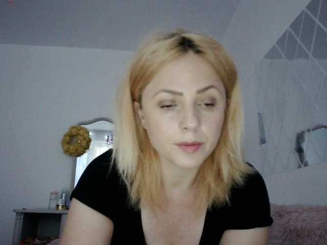 Zrzuty ekranu transmisji SerenaQuinn