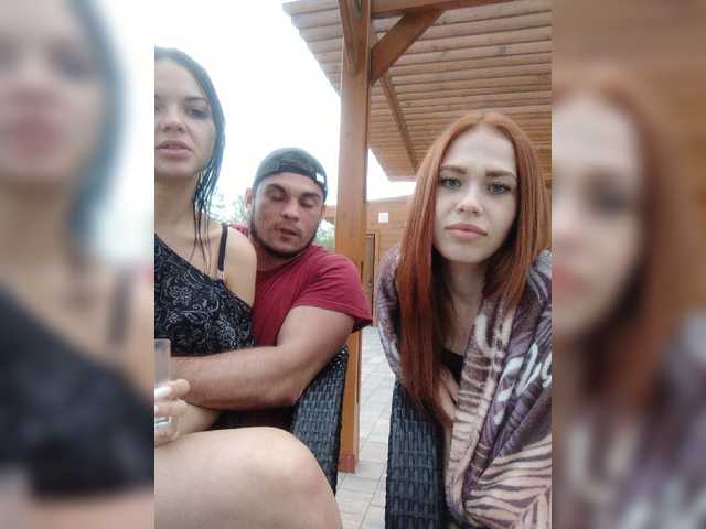 Zrzuty ekranu transmisji sex-mashine69