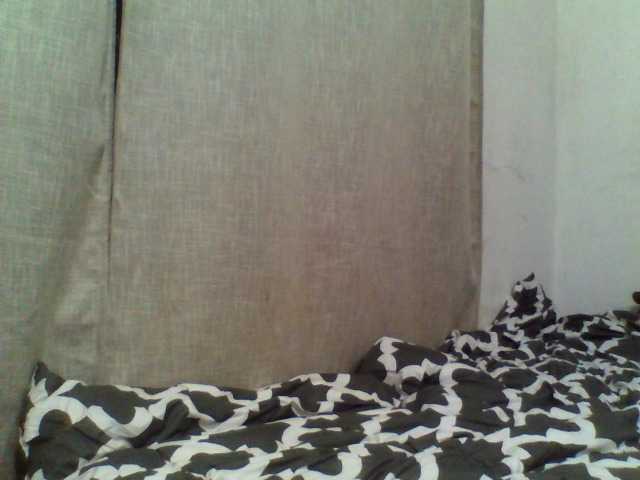 Zrzuty ekranu transmisji sexwildfire