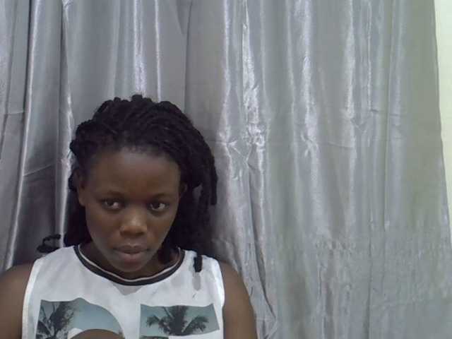 Zrzuty ekranu transmisji Sexxiest