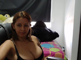 Zrzuty ekranu transmisji sexy31hellen