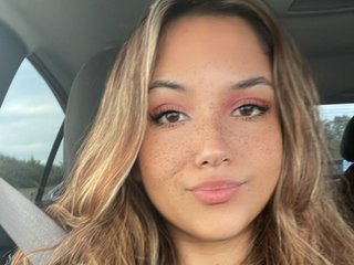 Erotyczny czat wideo sexybigtitsss