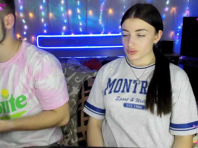 Zrzuty ekranu transmisji sexyboybunny