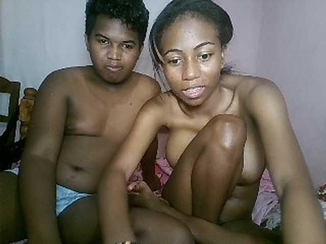 Zrzuty ekranu transmisji sexycouple32
