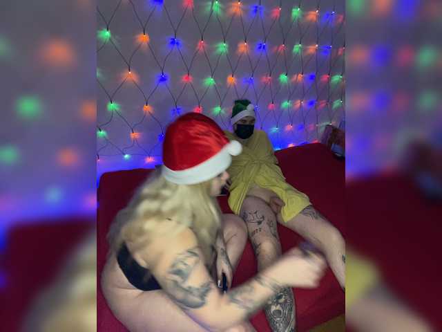 Zdjęcia Sexyguys69 Happy new year❤️❤️Cum in ass and creampie❤️‍❤️‍ Need to collect :@total collected :@sofar left to goal: @remain