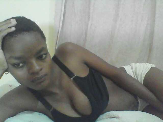 Zrzuty ekranu transmisji Sexyhotgal