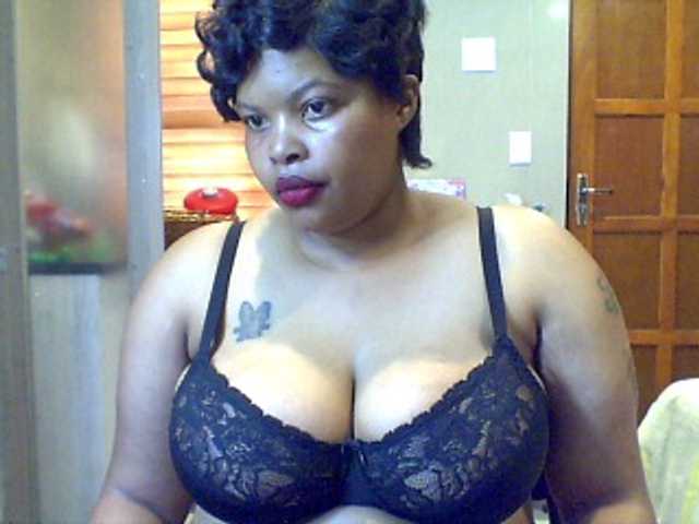 Zdjęcia Sexylips44 new year special 150tkns for me to do whatever you want