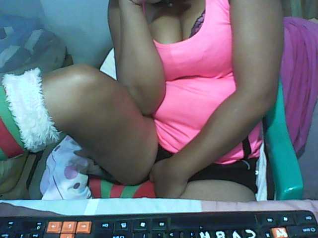 Zrzuty ekranu transmisji sexymom330