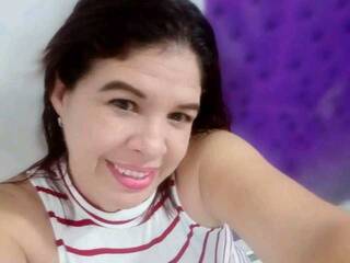 Erotyczny czat wideo Sexyshantalho