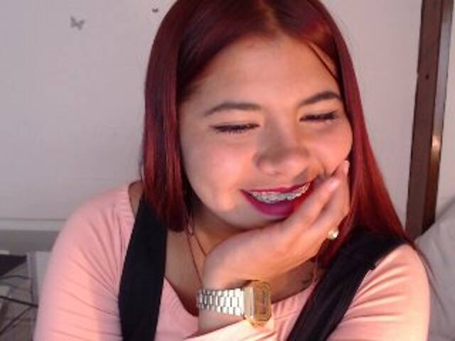 Zrzuty ekranu transmisji sexyteenlen