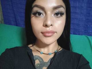 Erotyczny czat wideo Sharlote-Williams