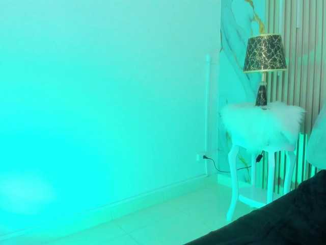 Zrzuty ekranu transmisji sharon-greey