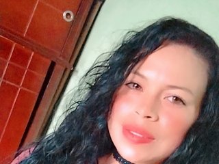 Erotyczny czat wideo Sharyd