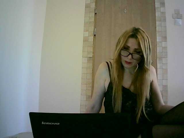 Zrzuty ekranu transmisji ShayaWinx