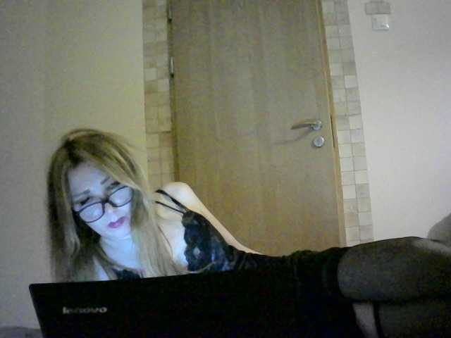 Zrzuty ekranu transmisji ShayaWinx