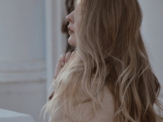 Erotyczny czat wideo Shelyne-Monique