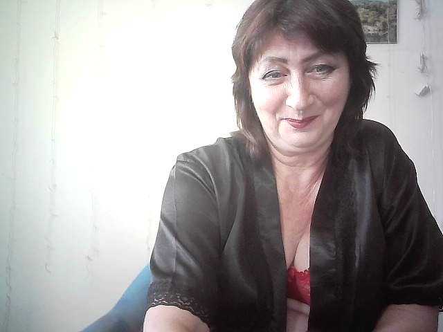 Zrzuty ekranu transmisji ShirlyNight