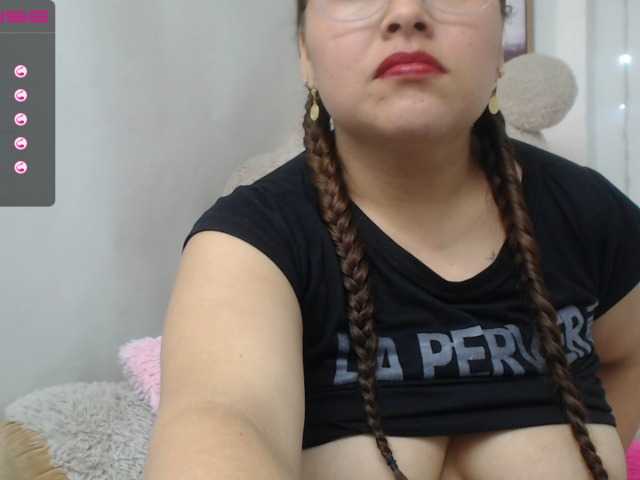 Zdjęcia shoffy-phill Hey lover's, I am a mature and very hot girl, new on the page ... wanting to know many naughty things.... #new #latina #bbw #squirt #lovense #bigtits #bigass #anal