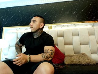 Erotyczny czat wideo Shy-Sasssy12
