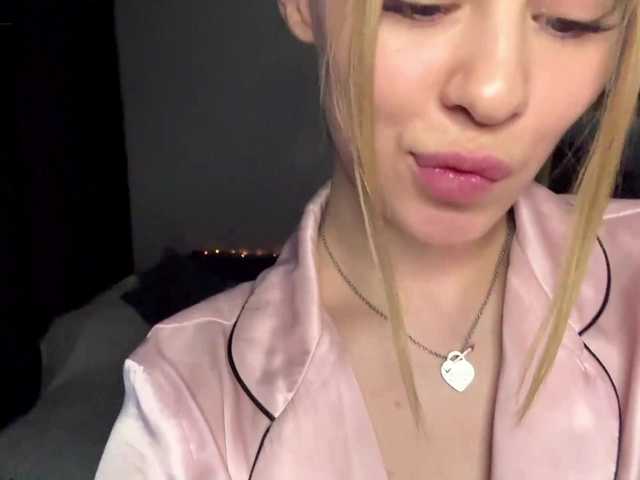 Zrzuty ekranu transmisji ShyElisa