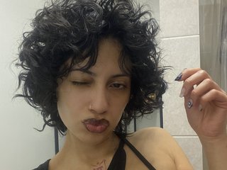 Erotyczny czat wideo Shyypussyxx