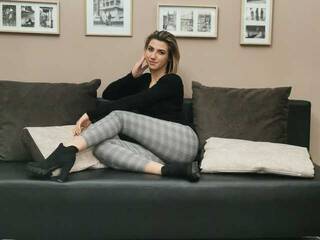 Erotyczny czat wideo SindyMaxim