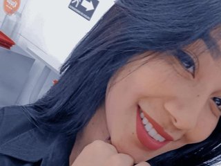 Erotyczny czat wideo XImenaBeckett