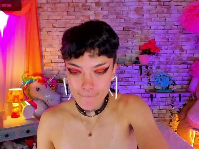 Zrzuty ekranu transmisji skinpeach