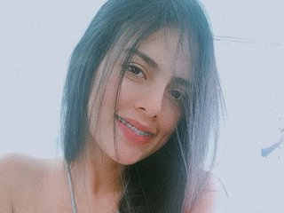 Erotyczny czat wideo slutbegs4daddy