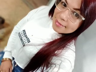 Erotyczny czat wideo Slutty-stepmom