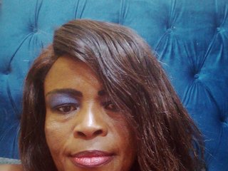 Erotyczny czat wideo Slutty48