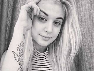 Erotyczny czat wideo SmallCat4