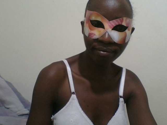 Zrzuty ekranu transmisji Smilingmachin