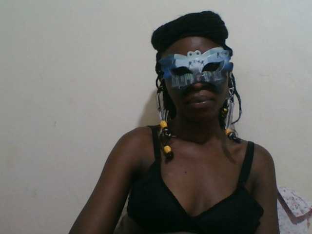 Zrzuty ekranu transmisji Smilingmachin