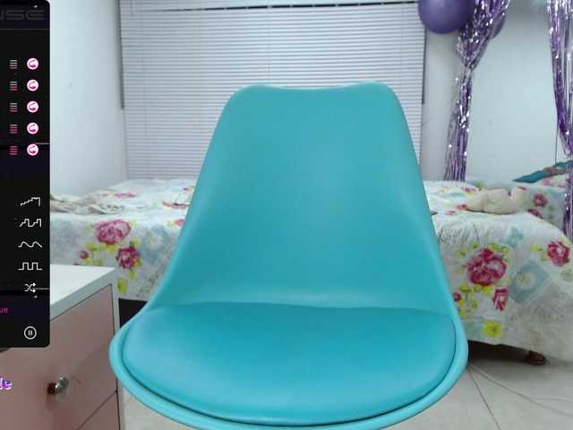 Zrzuty ekranu transmisji Sofhycute