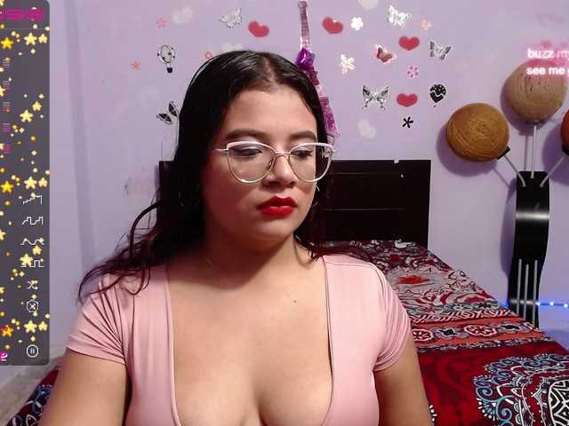 Zrzuty ekranu transmisji Sofhycute