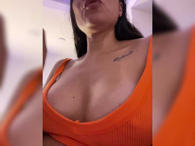 Zrzuty ekranu transmisji Sofia-Jones