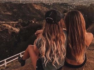 Erotyczny czat wideo SofiaAndLana