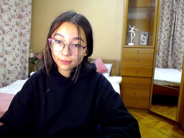 Zrzuty ekranu transmisji CozyWithMe