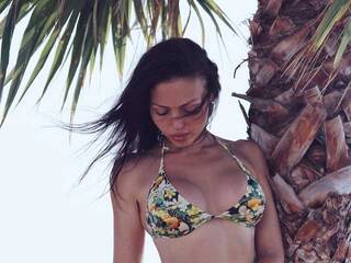 Erotyczny czat wideo CreaMBabyy