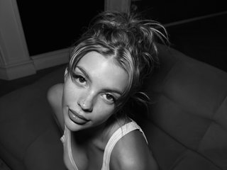 Erotyczny czat wideo SophieFleurr