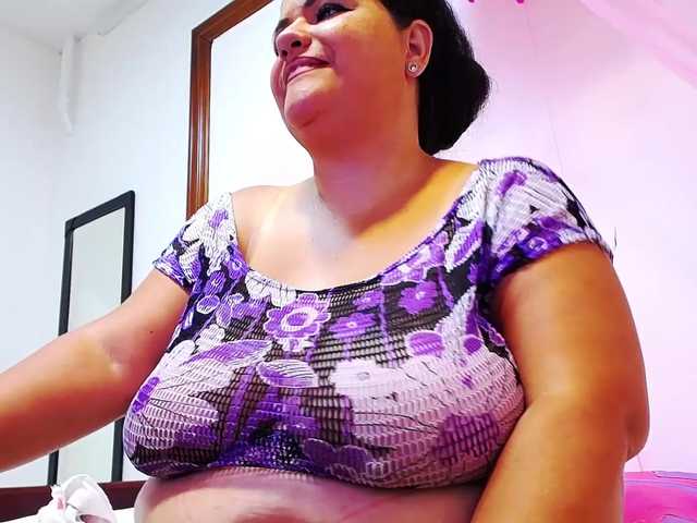 Zdjęcia SophieRose hi ♥ im new here♥ come and fuck my tits♥ oil body 111 tkn♥ #latina #milf #bigtits #cum