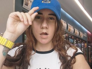 Erotyczny czat wideo SophieWils