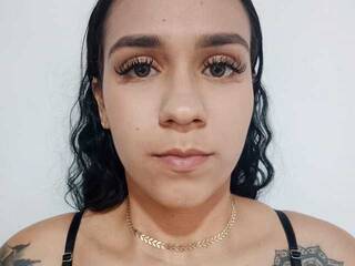 Erotyczny czat wideo SOPHIIE-ADAMS