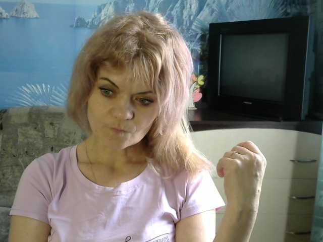 Zdjęcia Dinara2702 Hey guys!:) Goal- #Dance #hot #pvt #c2c #fetish #feet #roleplay Tip to add at friendlist and for requests!