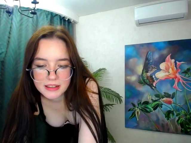 Zrzuty ekranu transmisji SparklyGlance