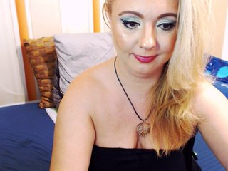 Zdjęcia SquirtinLeona Hello.I love to make my LUSH BUZZ. Mmmm, as much as you tip me, as much as you get me horny. I adore to squirt and smoke and cum again&again