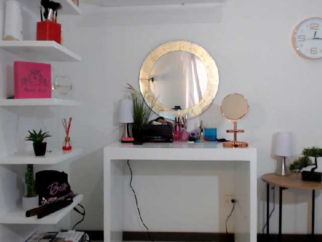 Zrzuty ekranu transmisji StaceyWood