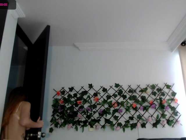 Zrzuty ekranu transmisji StaceyWood