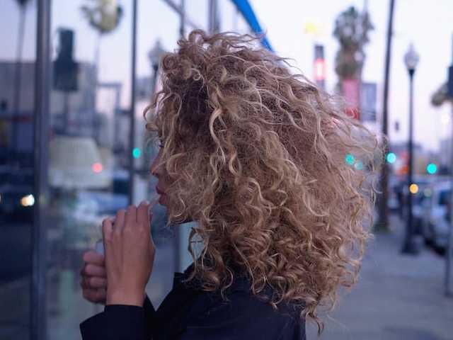 Zdjęcie profilowe stacy-curly